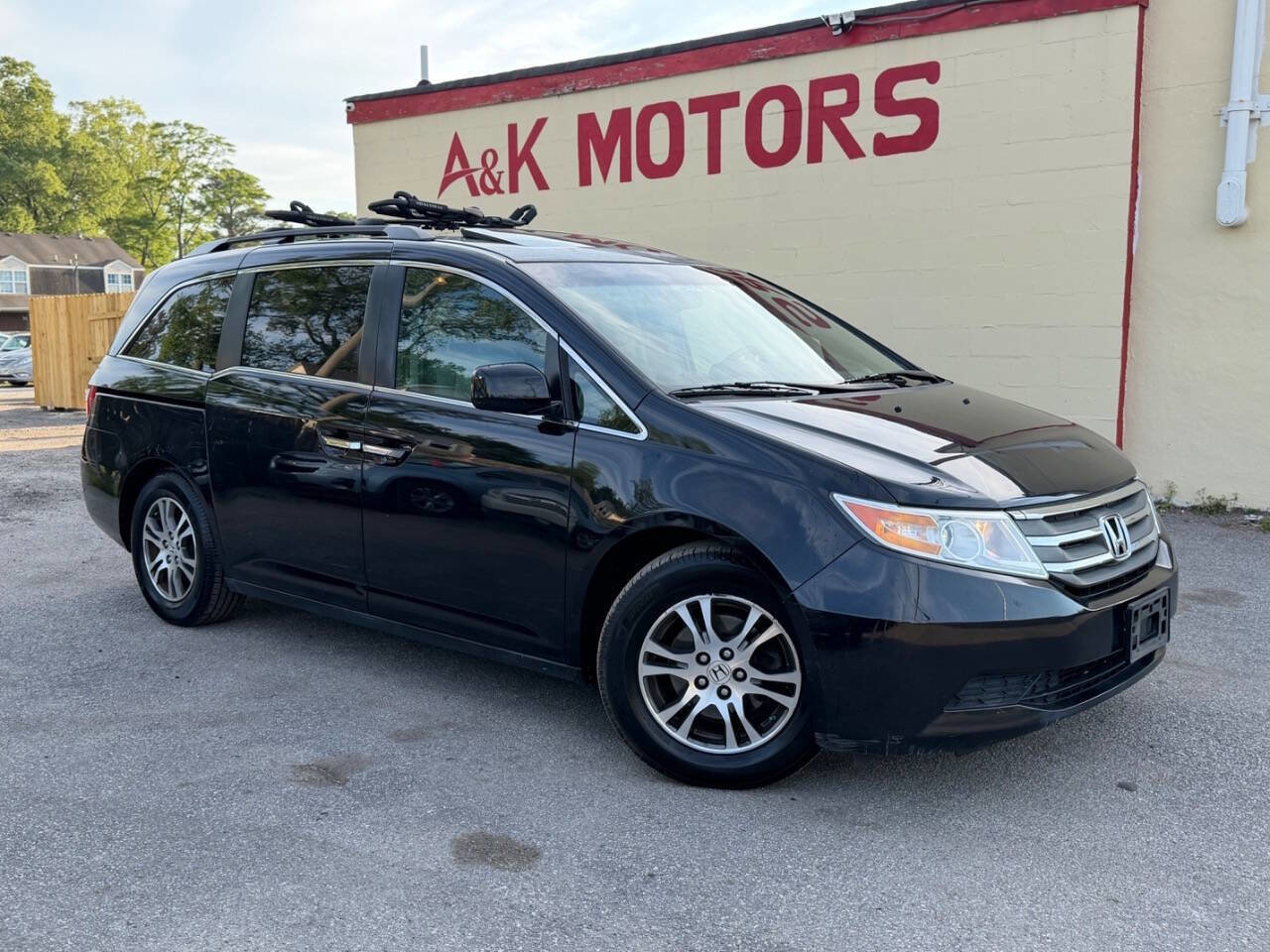 Used 2011 Honda Odyssey EX-L image 1