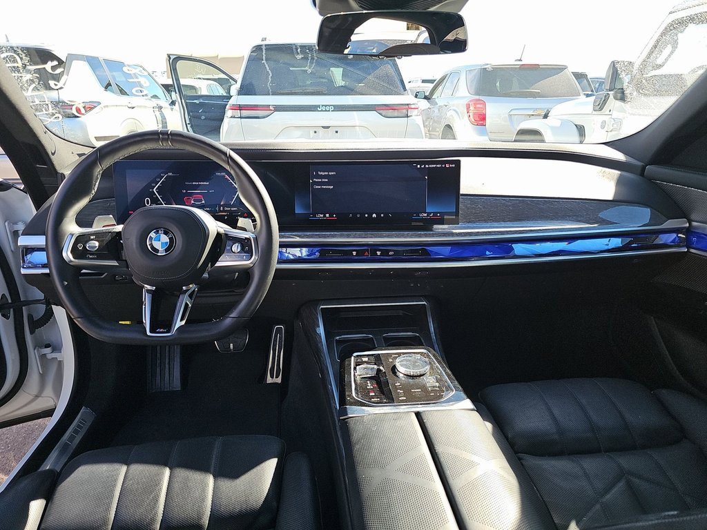 Used 2025 BMW 740i w/ Premium Package image 6