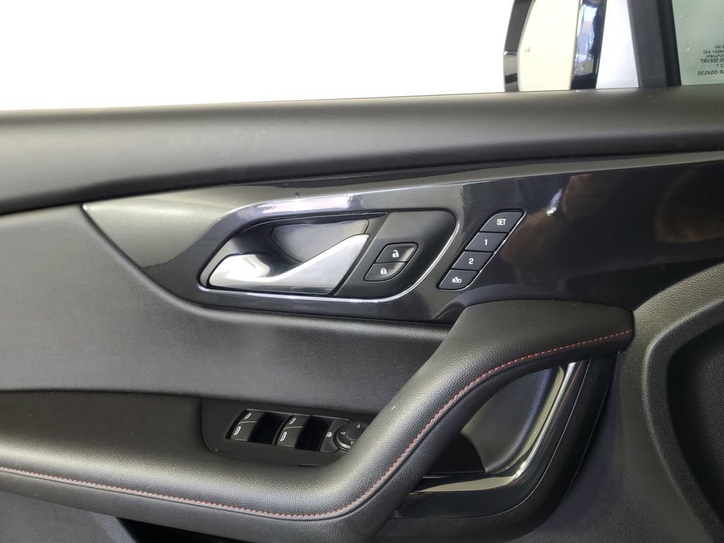 Used 2021 Chevrolet Blazer RS w/ Enhanced Convenience Package FWD image 32