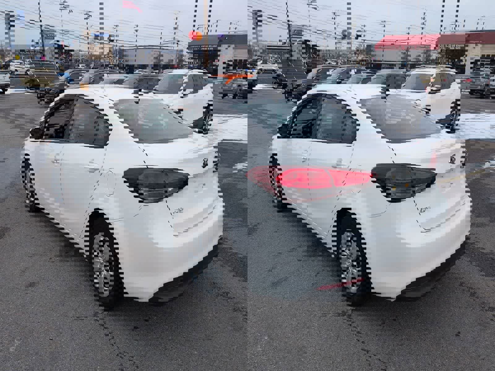 Used 2017 Kia Forte LX image 6