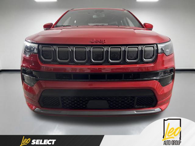Used 2022 Jeep Compass Limited w/ (RED) Package AWD/4WD image 2