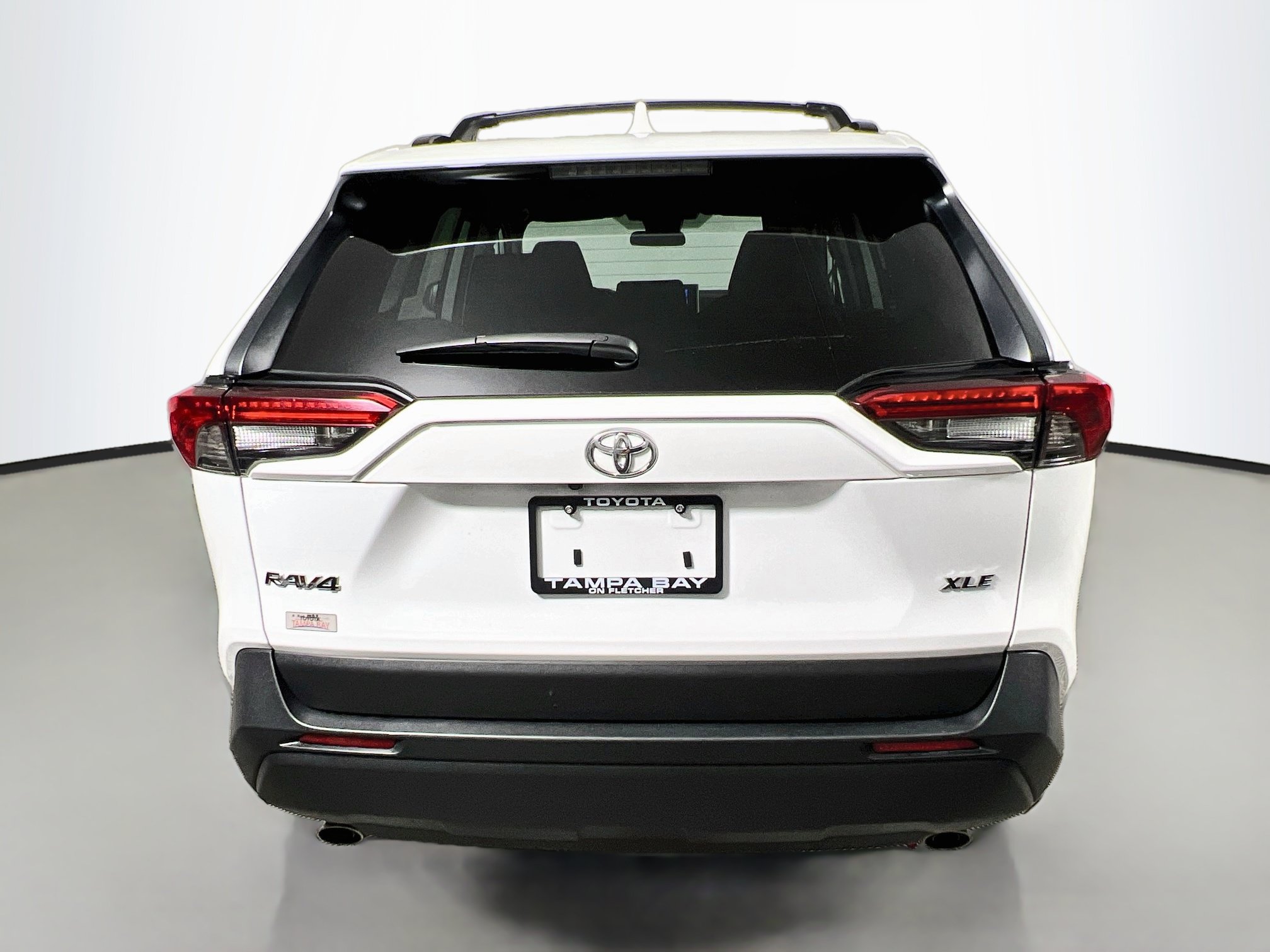 Used 2025 Toyota RAV4 XLE FWD image 6