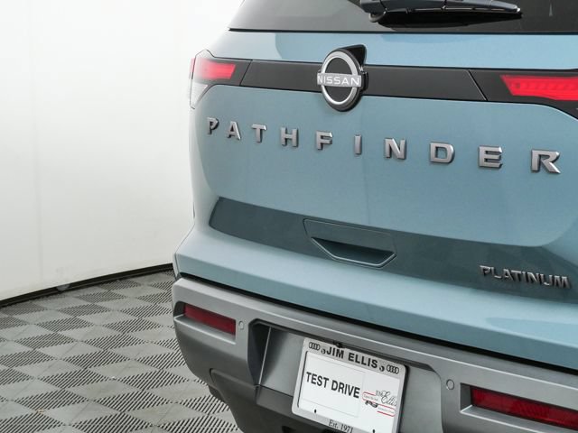 Used 2026 Nissan Pathfinder Platinum w/ Cargo Package FWD image 10