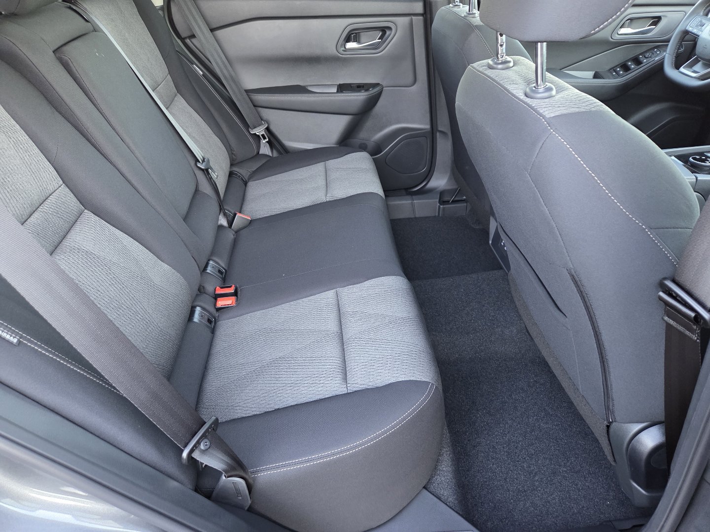 New 2027 Nissan Rogue SV AWD/4WD image 22