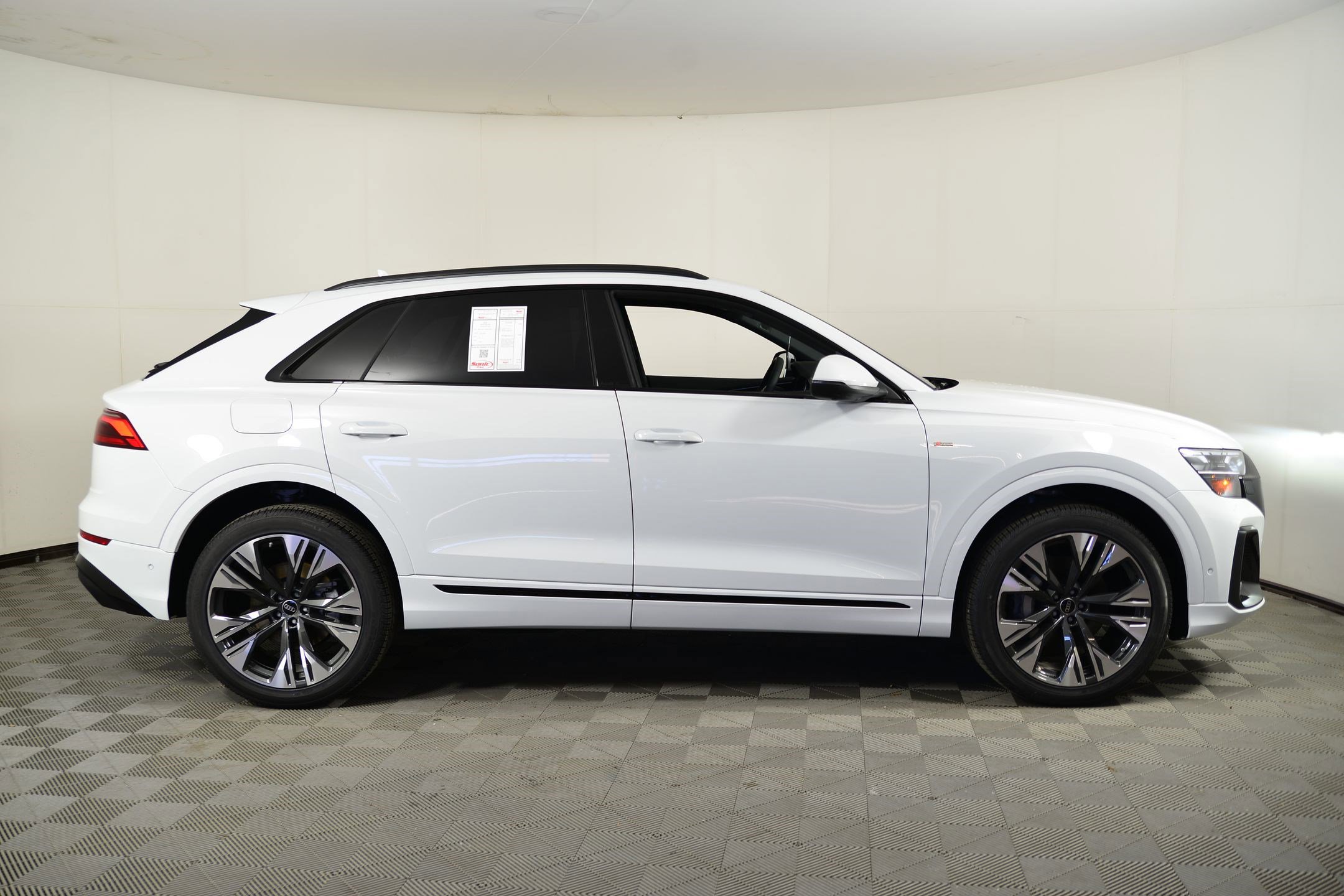 New 2026 Audi Q8 Premium Plus image 7