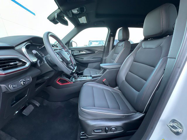 Used 2021 Chevrolet TrailBlazer RS w/ Sun and Liftgate Package AWD/4WD image 12