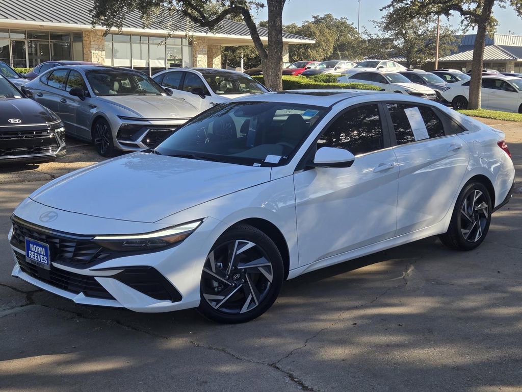 Certified 2024 Hyundai Elantra SEL w/ Convenience Package