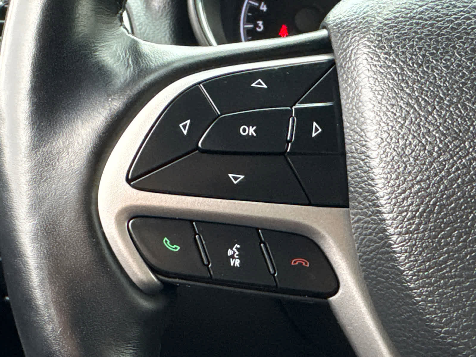 Used 2022 Jeep Grand Cherokee Laredo X image 20