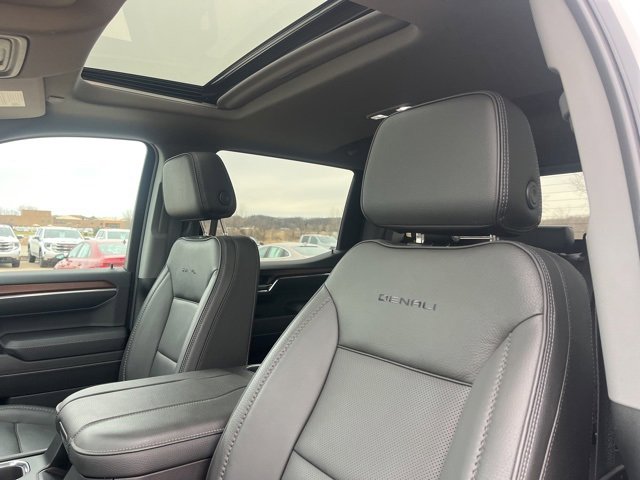 Used 2024 GMC Sierra 1500 Denali w/ Denali Reserve Package image 19