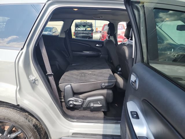Used 2020 Dodge Journey SE w/ Blacktop Package FWD image 42