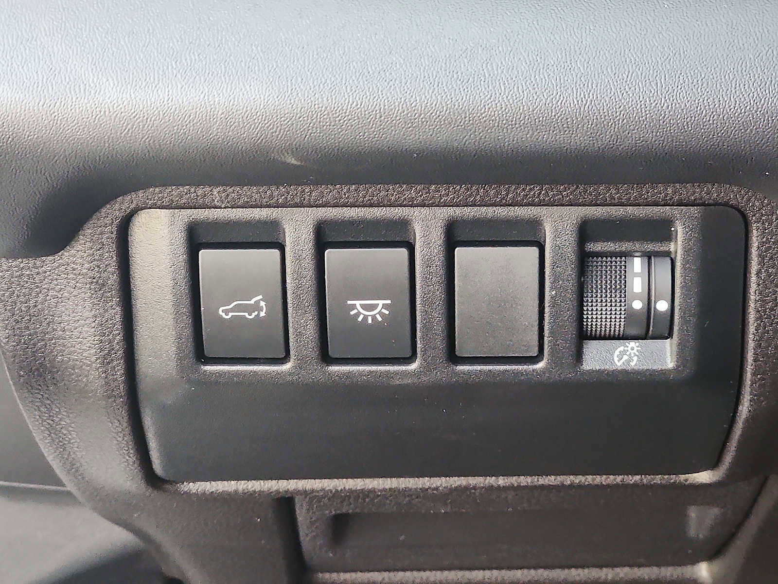 Used 2023 Subaru Ascent Touring image 25