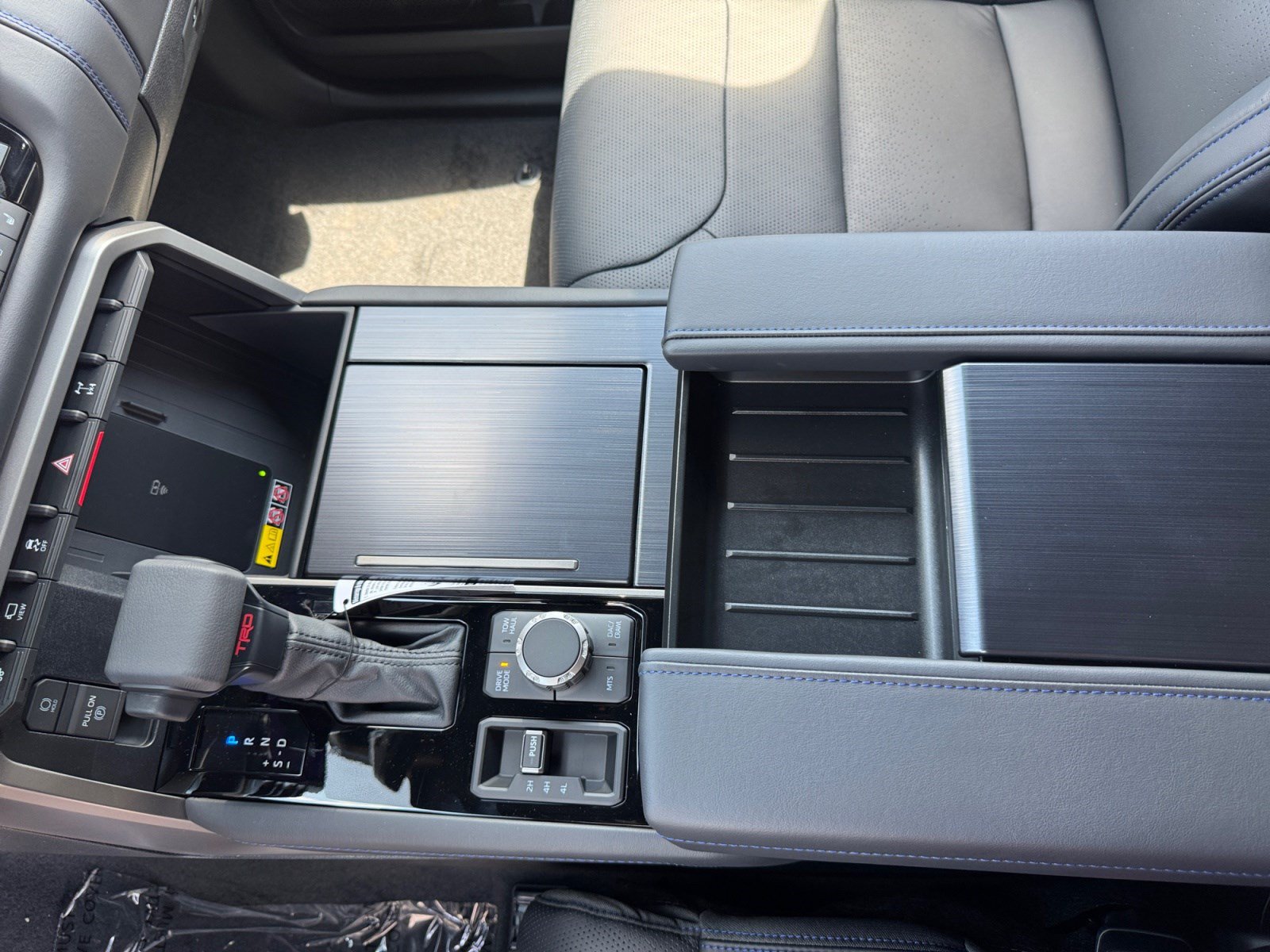 New 2026 Toyota Sequoia Platinum AWD/4WD image 15