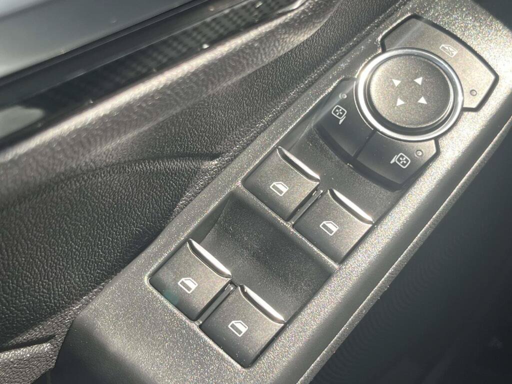Used 2023 Ford Escape ST-Line w/ Tech Pack #1 FWD image 32