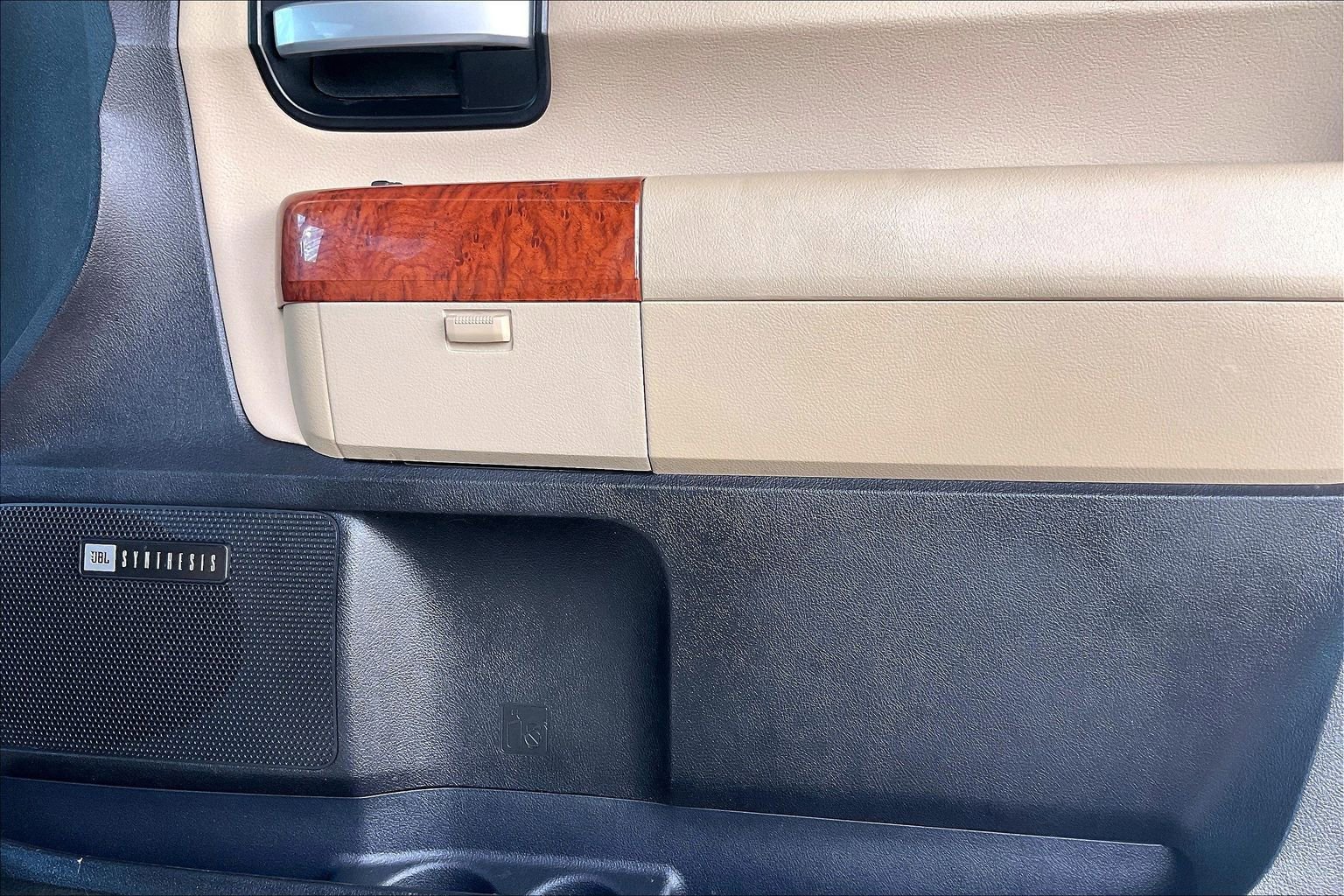 Used 2019 Toyota Sequoia Platinum AWD/4WD image 22