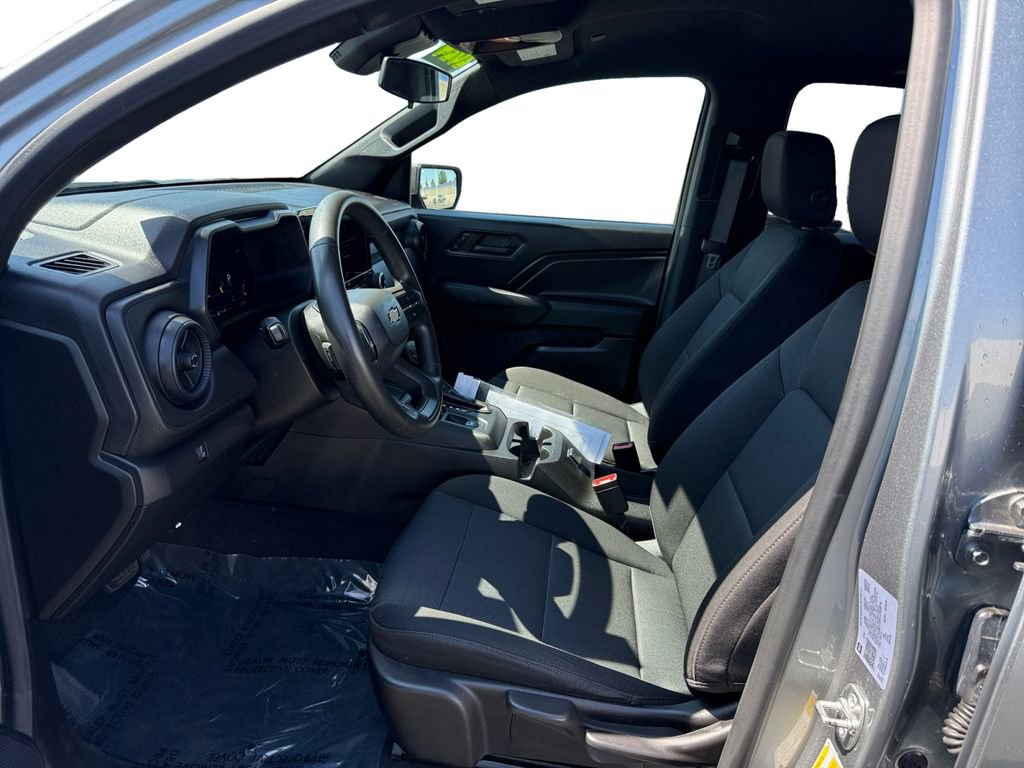 Certified 2024 Chevrolet Colorado W/T image 10