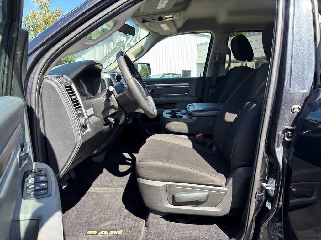 Used 2020 RAM 1500 Warlock AWD/4WD image 13