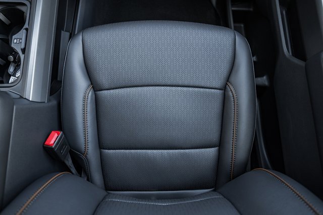 New 2026 Ford F250 Lariat w/ FX4 Off-Road Package image 35