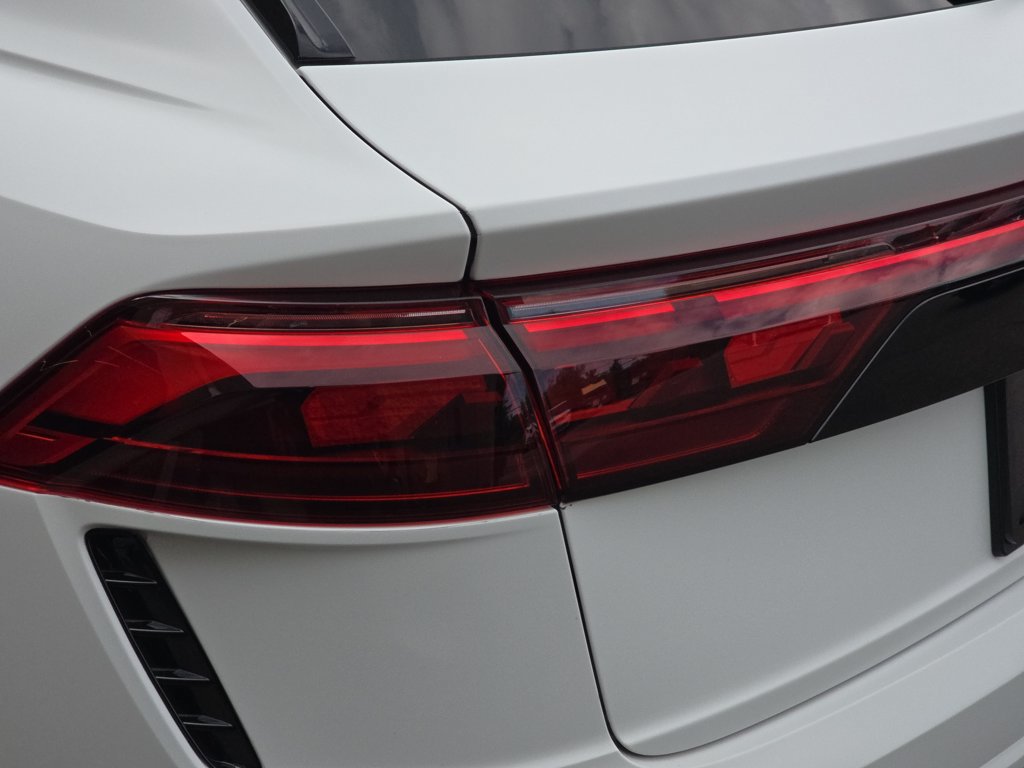 Used 2026 Audi RS Q8 performance AWD/4WD image 36