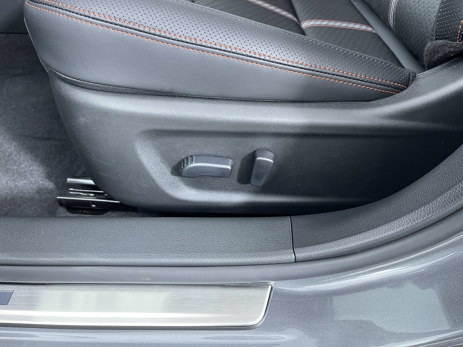 Certified 2025 Nissan Altima 2.5 SR AWD/4WD image 12