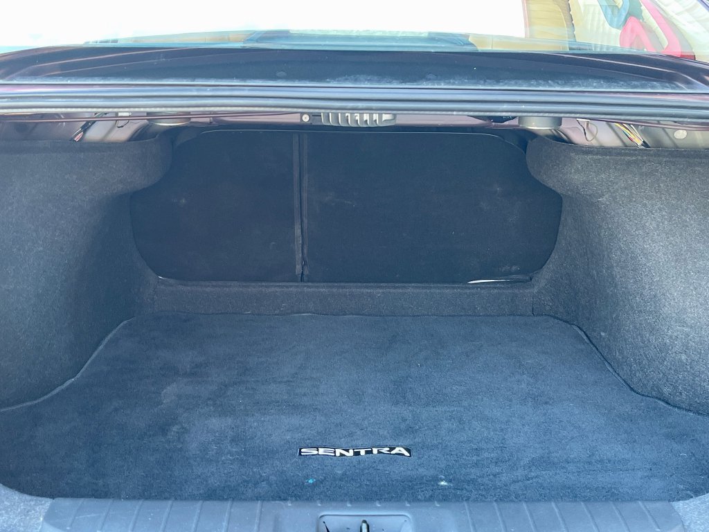 Used 2025 Nissan Sentra SV w/ SV Premium Package FWD image 25