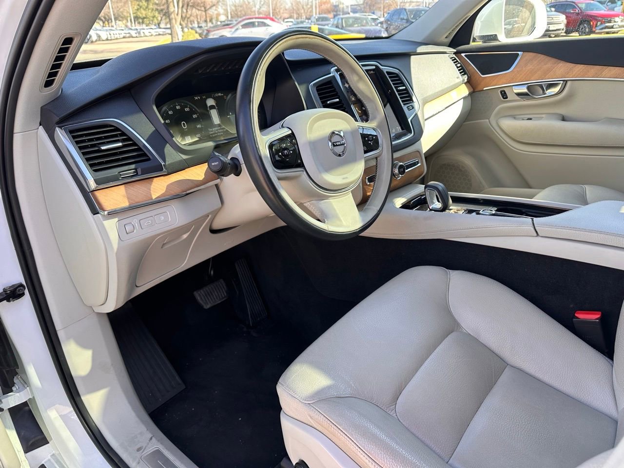 Used 2022 Volvo XC90 T8 Inscription Expression image 27