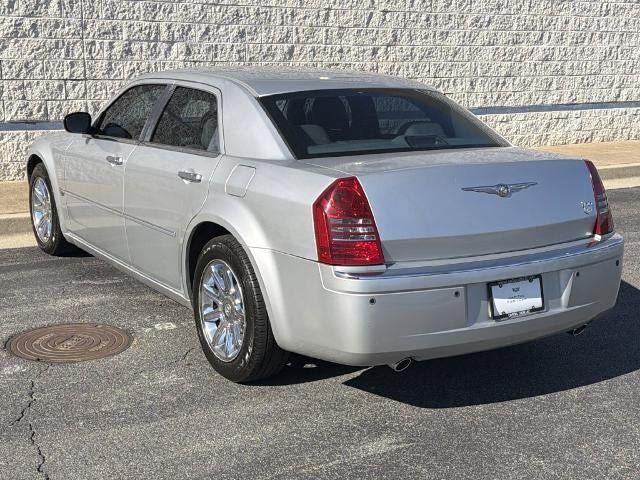 Used 2005 Chrysler 300 C RWD image 5