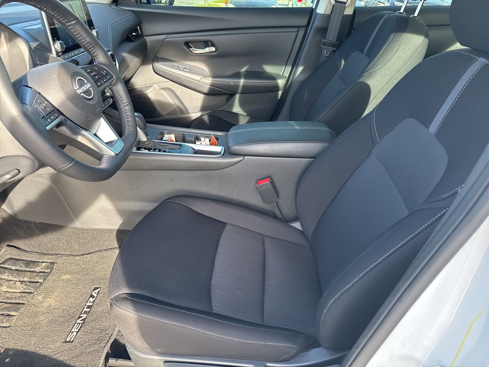 Used 2025 Nissan Sentra SV w/ All-Weather Package image 17