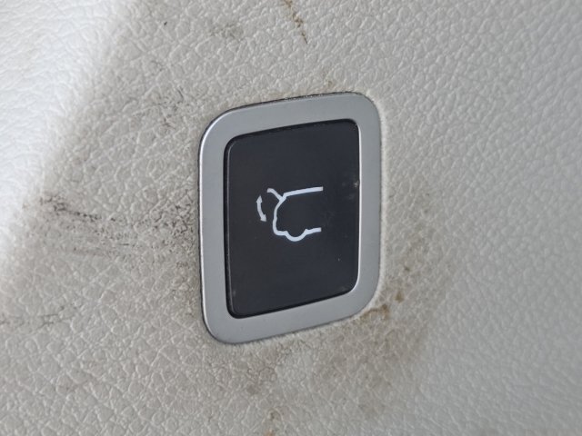 Used 2019 Chrysler Pacifica Touring-L FWD image 12