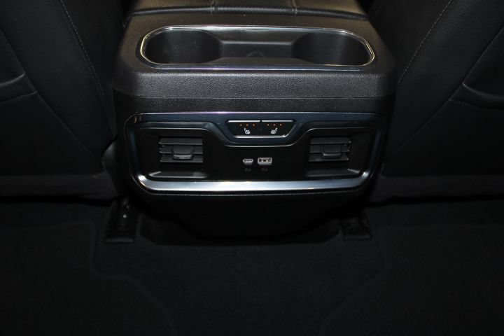 Used 2025 GMC Sierra 1500 Denali w/ Denali Reserve Package AWD/4WD image 23