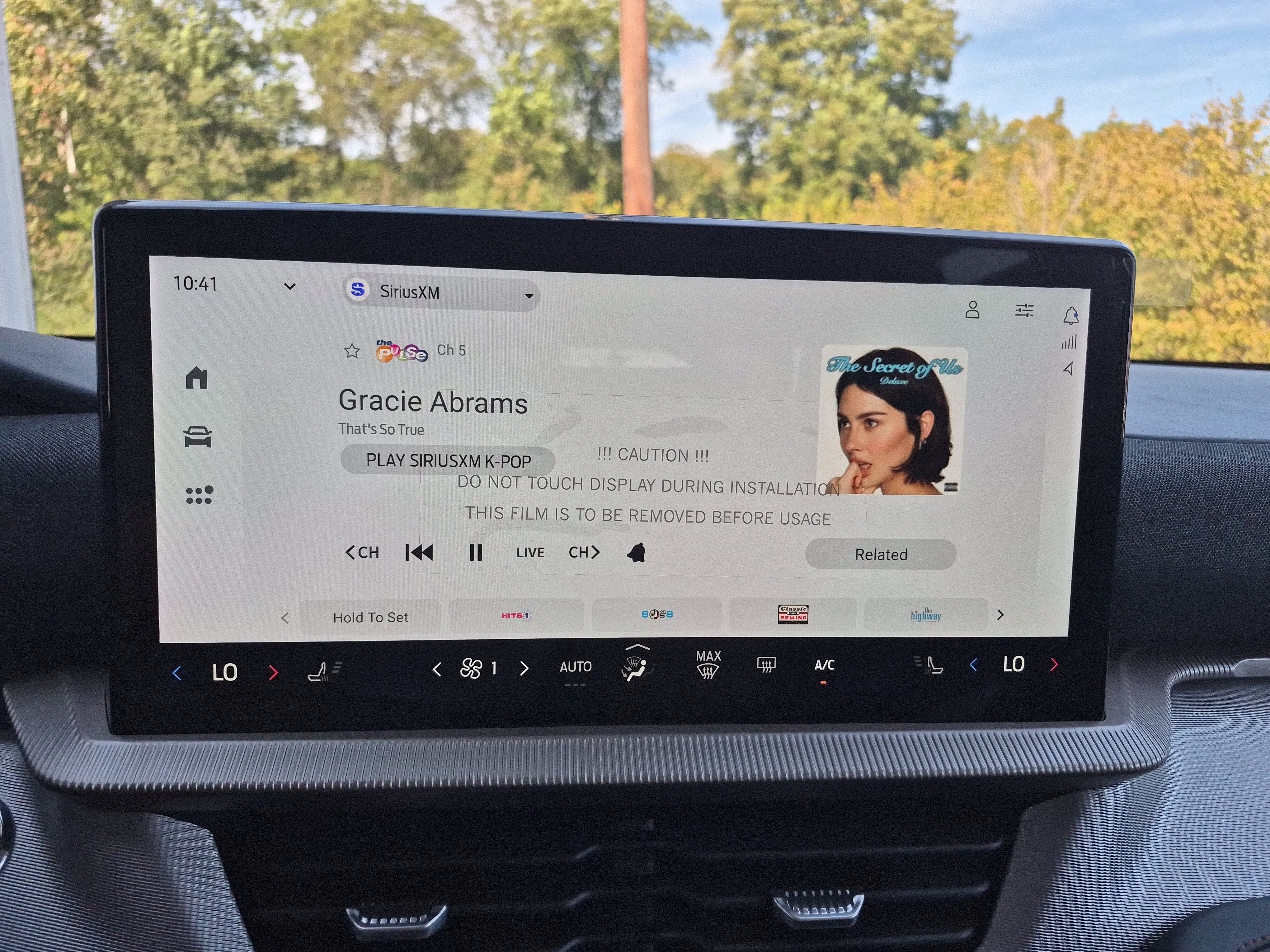 New 2025 Ford Explorer Active image 32