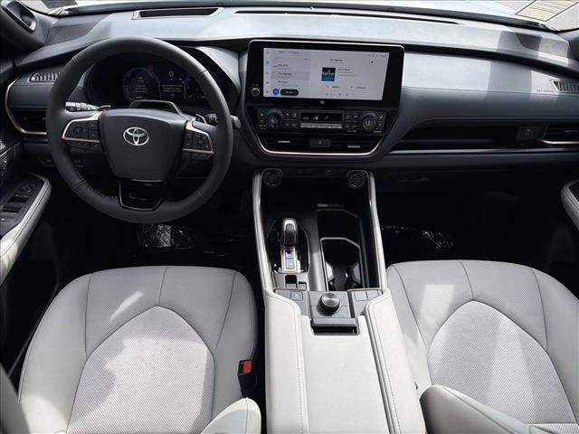 New 2026 Toyota Grand Highlander AWD Hybrid image 24