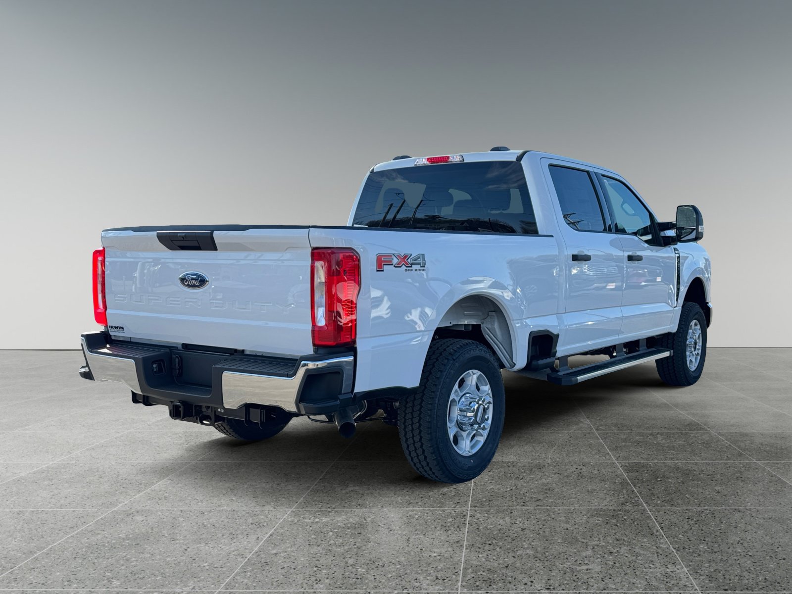 New 2026 Ford F250 XLT w/ FX4 Off-Road Package AWD/4WD image 6