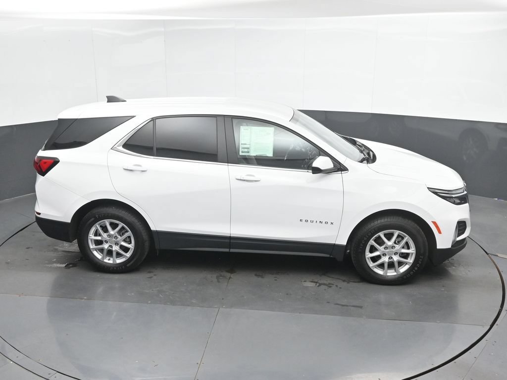 Used 2023 Chevrolet Equinox LT w/ Driver Convenience Package AWD/4WD image 30