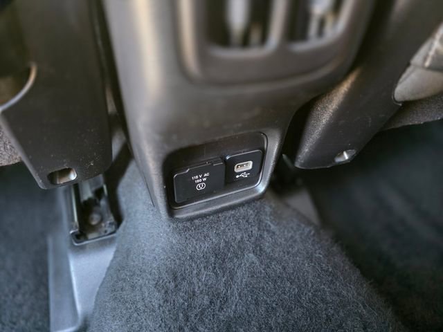 Used 2018 Jeep Compass Limited w/ Navigation Group FWD image 17
