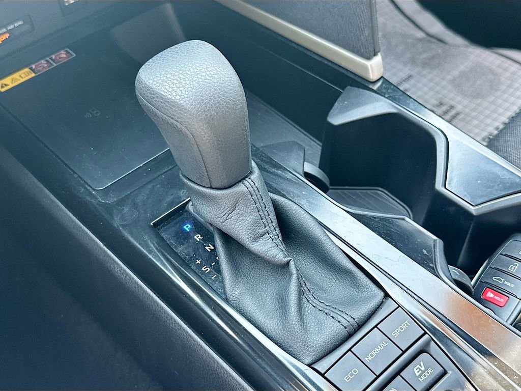 Used 2025 Toyota Camry LE image 22