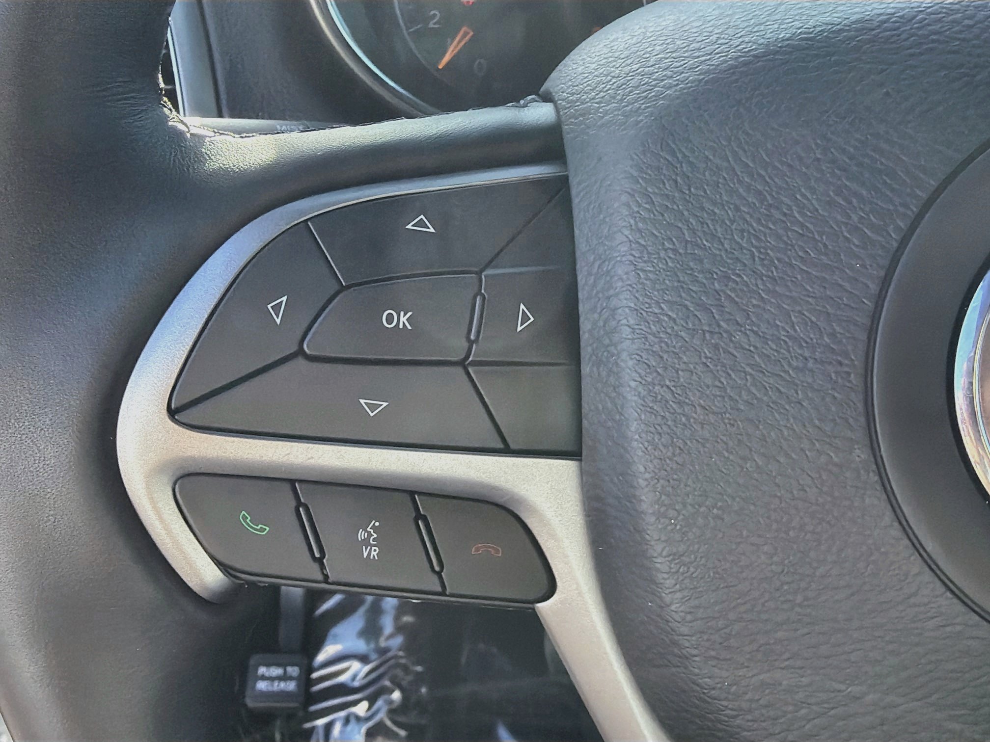 Used 2021 Jeep Grand Cherokee Laredo X AWD/4WD image 35