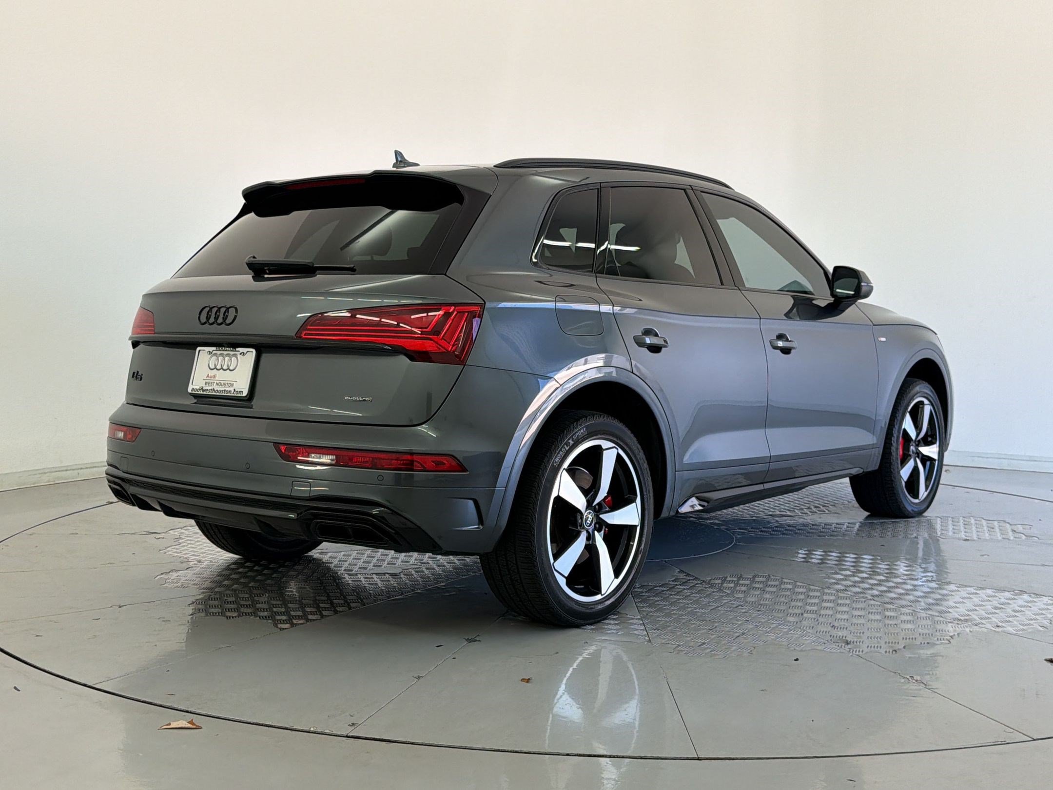 Used 2024 Audi Q5 2.0T Premium Plus AWD/4WD image 9