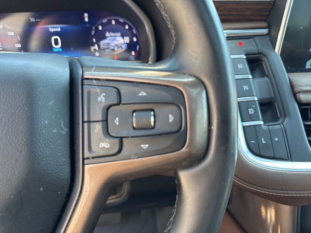 Used 2023 Chevrolet Suburban High Country AWD/4WD image 29