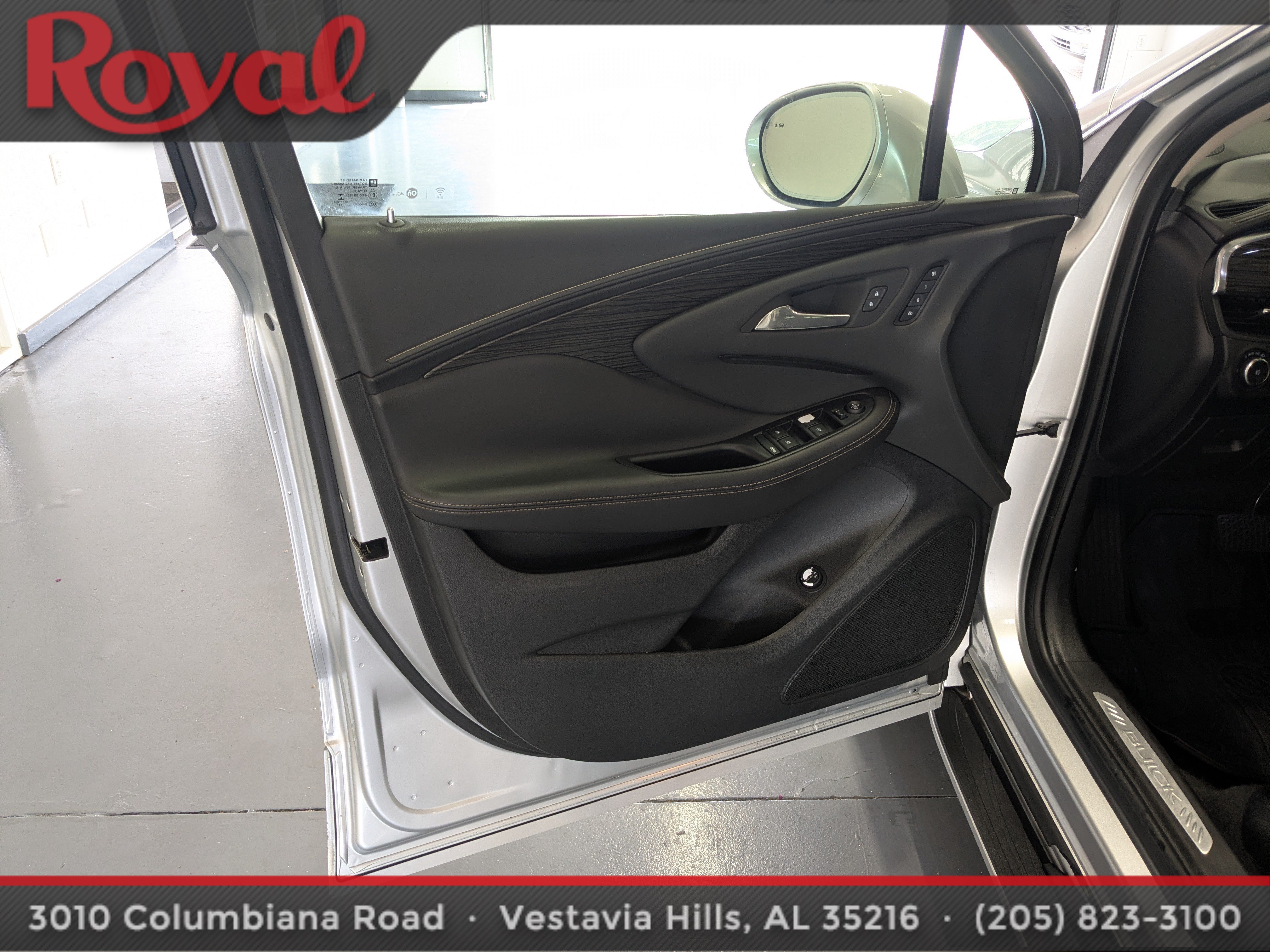 Used 2017 Buick Envision Essence FWD image 15