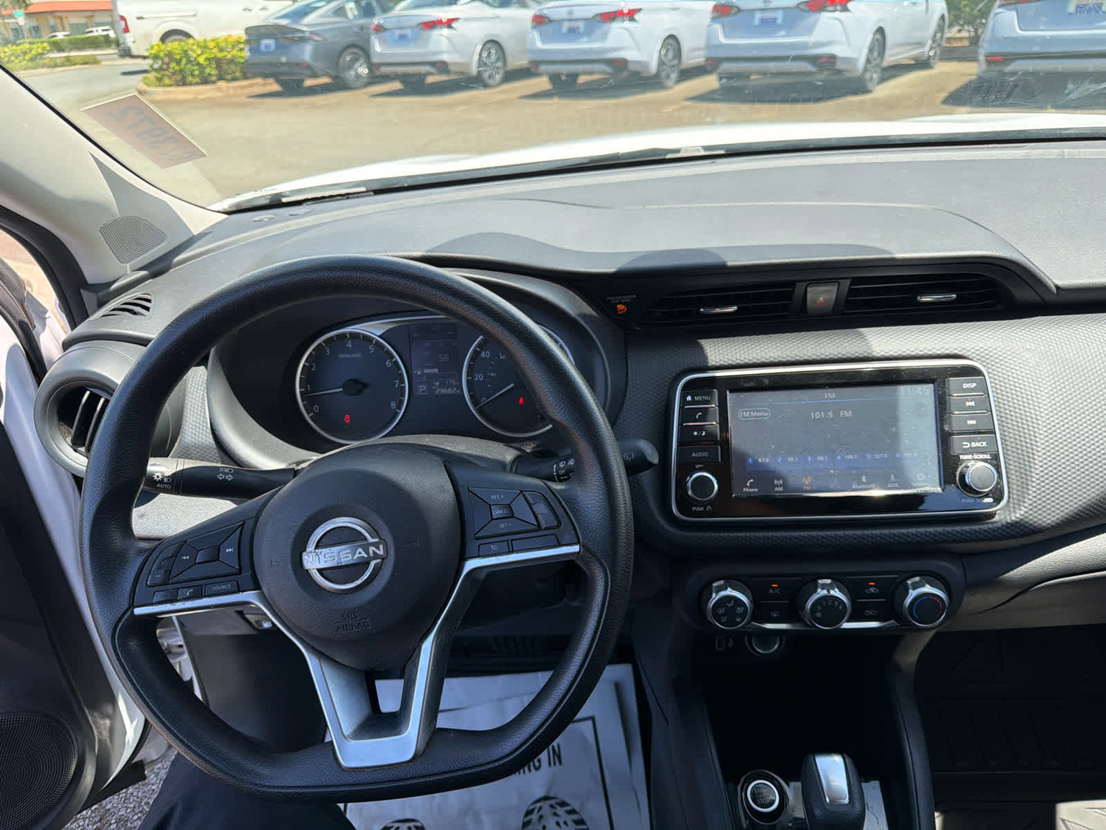 Used 2022 Nissan Kicks S image 8
