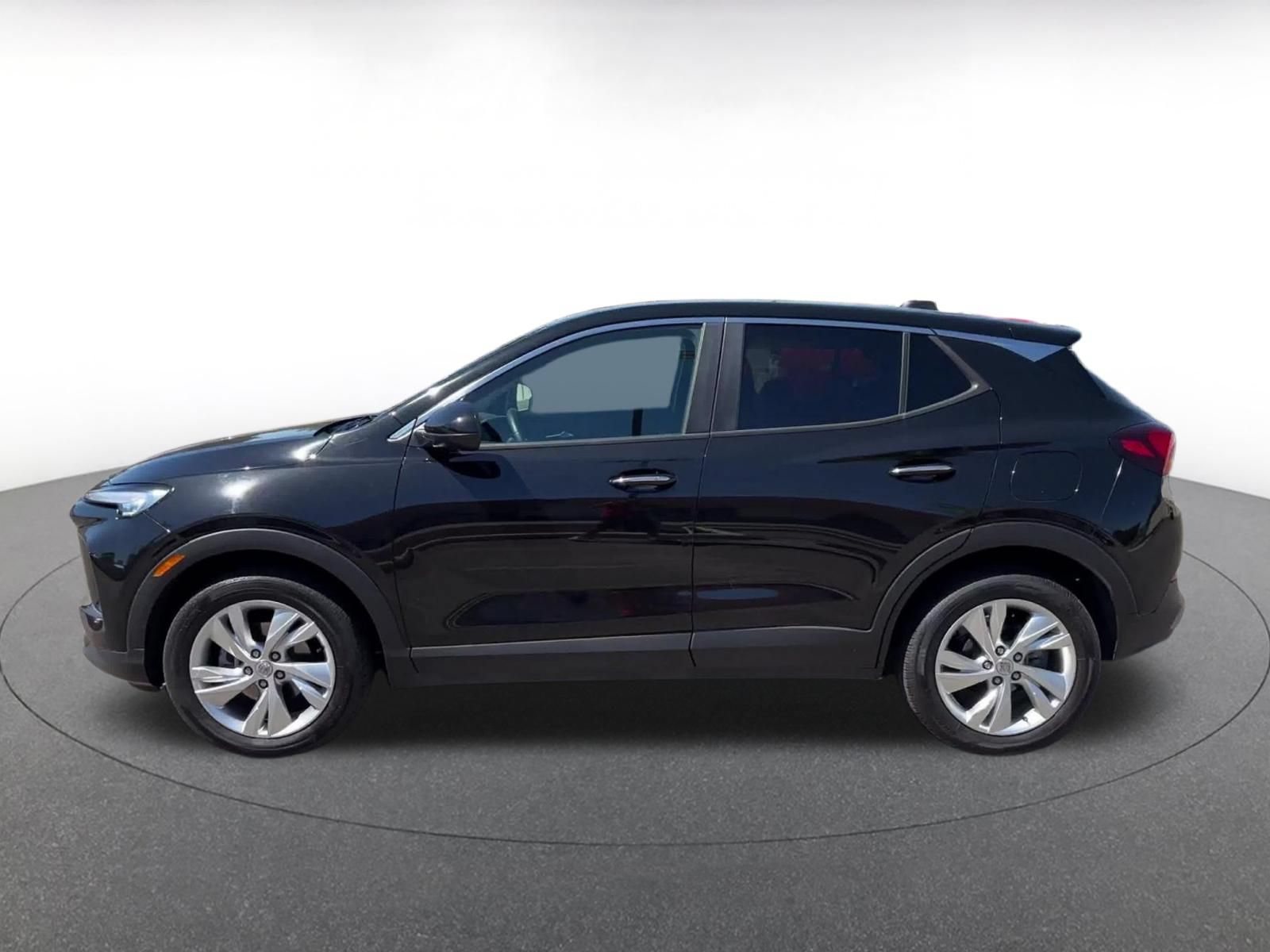 Used 2025 Buick Encore GX Preferred FWD image 9