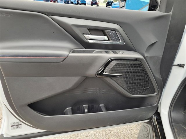 New 2024 Chevrolet Silverado EV RST image 10