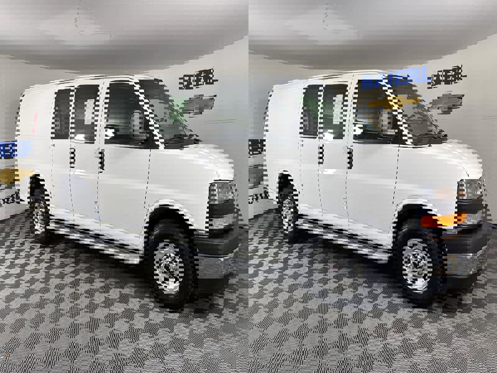 Used 2024 GMC Savana 2500 w/ Driver Convenience Package image 6