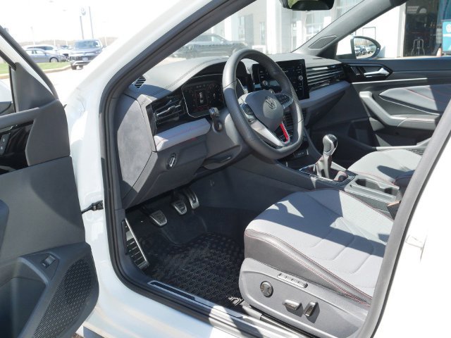 New 2026 Volkswagen Jetta GLI Autobahn FWD image 7