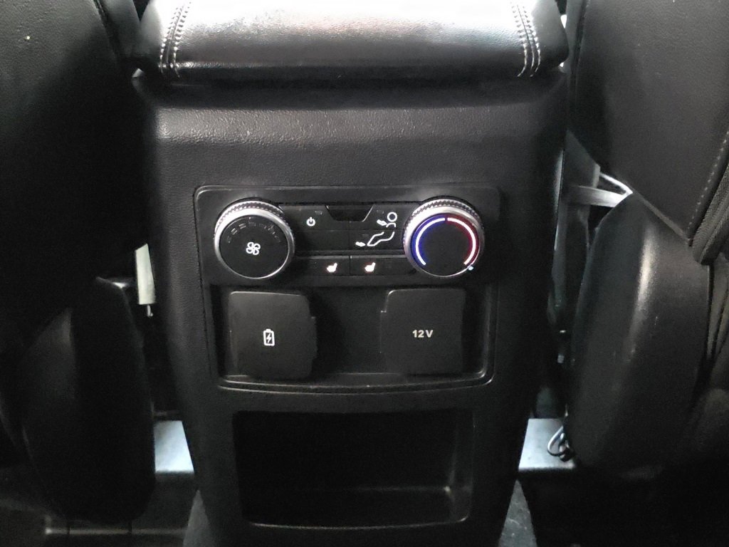 Used 2021 Ford Explorer Limited image 14