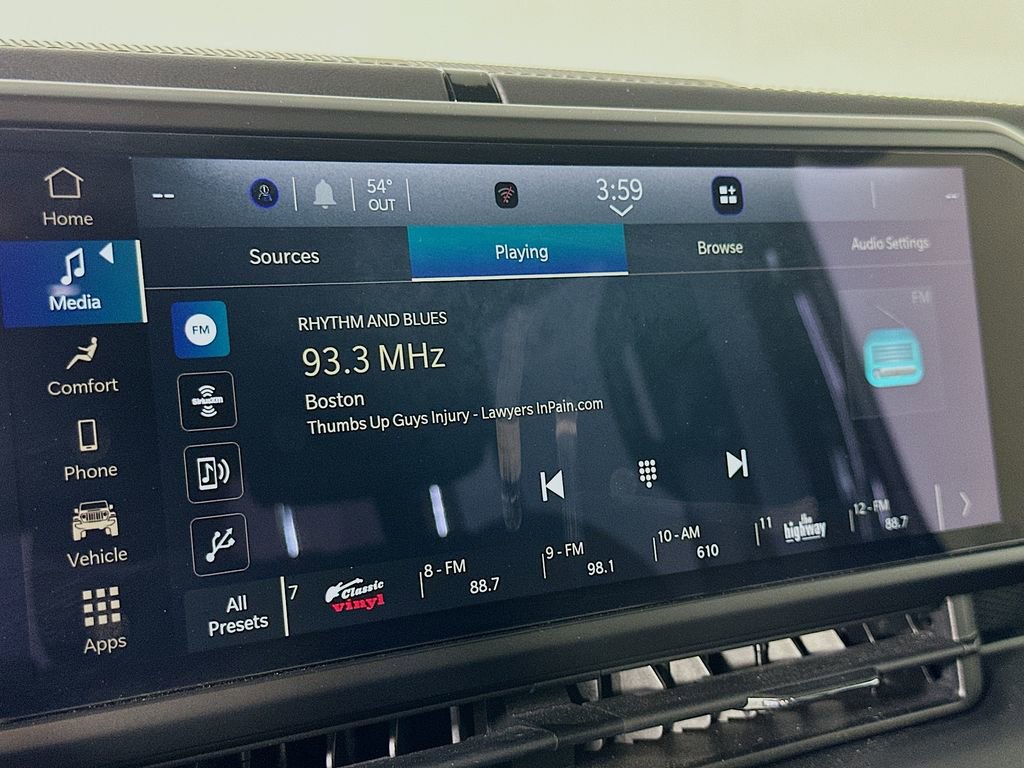 Used 2024 Jeep Wrangler Unlimited Rubicon 4xe image 28