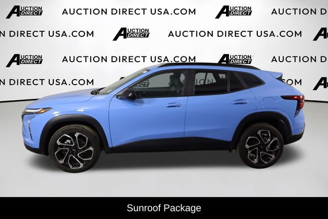 Used 2024 Chevrolet Trax RS w/ Sunroof Package FWD image 5