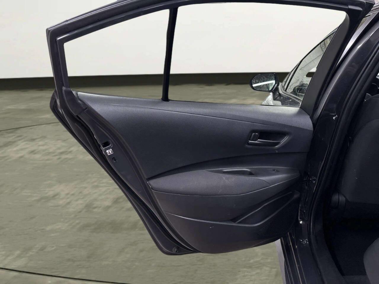 Used 2023 Toyota Corolla LE FWD image 15