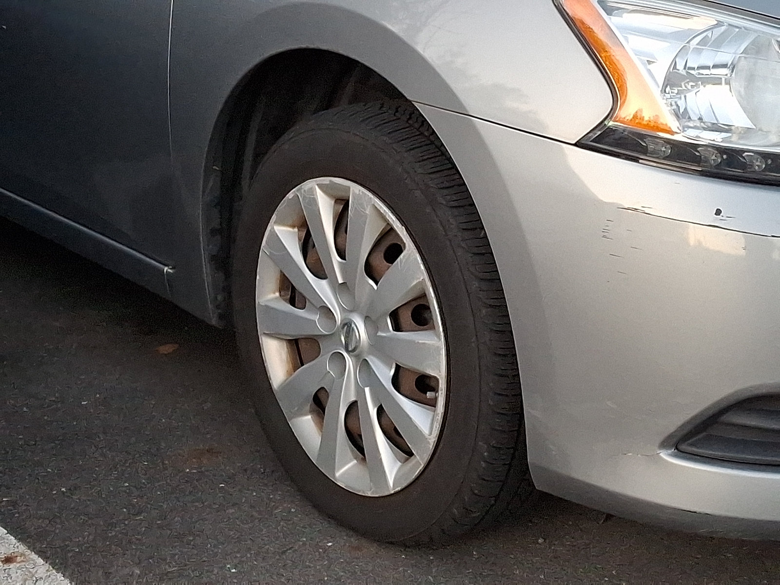 Used 2014 Nissan Sentra S FWD image 6