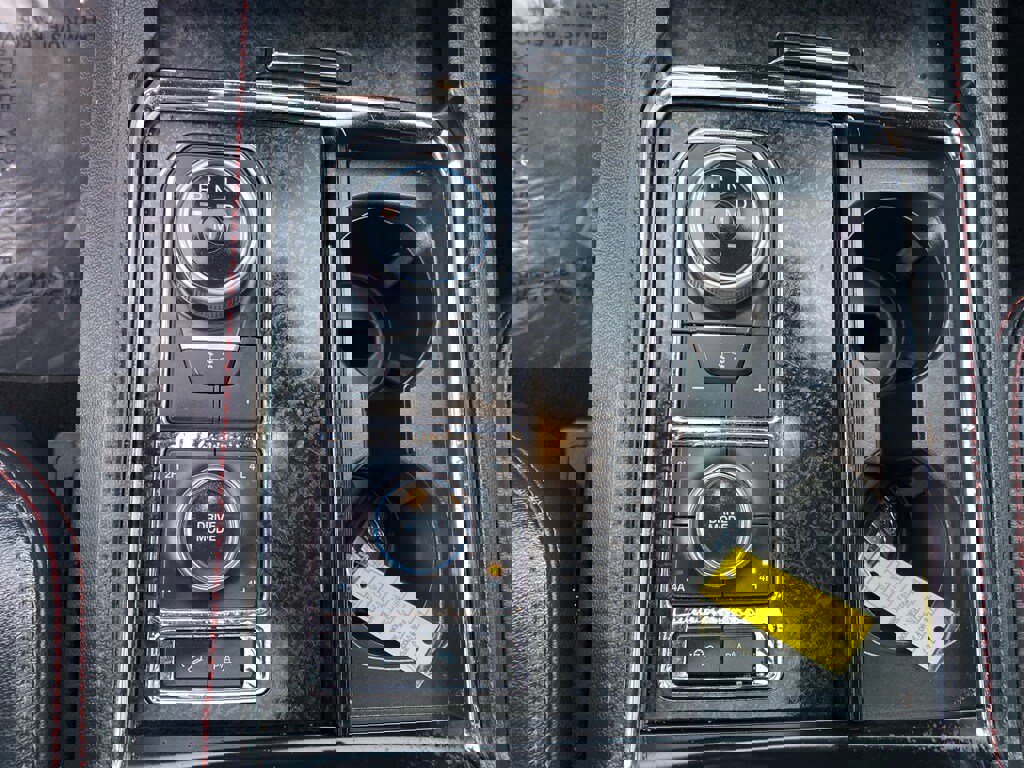 Used 2024 Ford Expedition Max Limited image 12